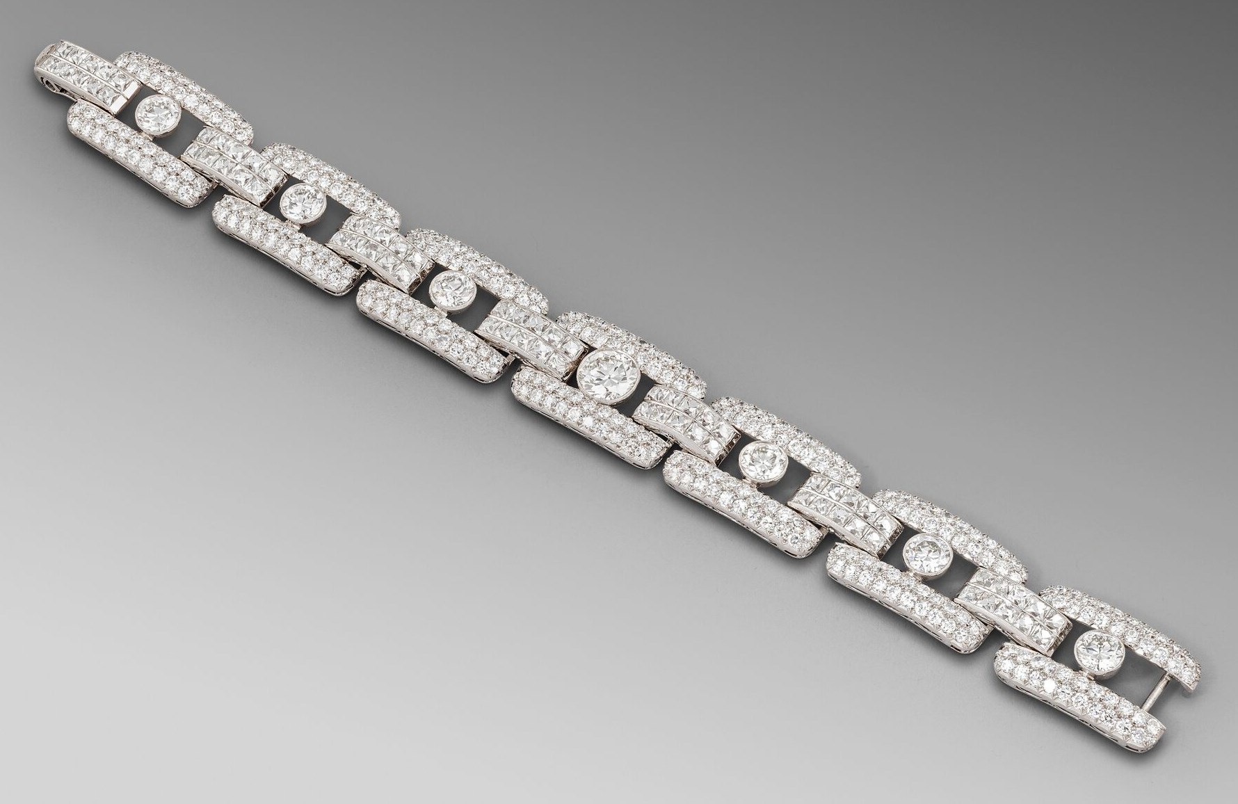 An Art Deco Diamond Bracelet | Koopman 