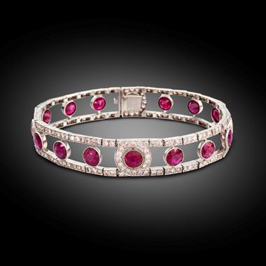 A fine ruby and Pink diamonds bracelet, France, second half 20th century