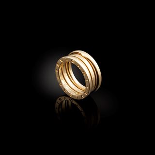A yellow gold "B.Zero1" ring