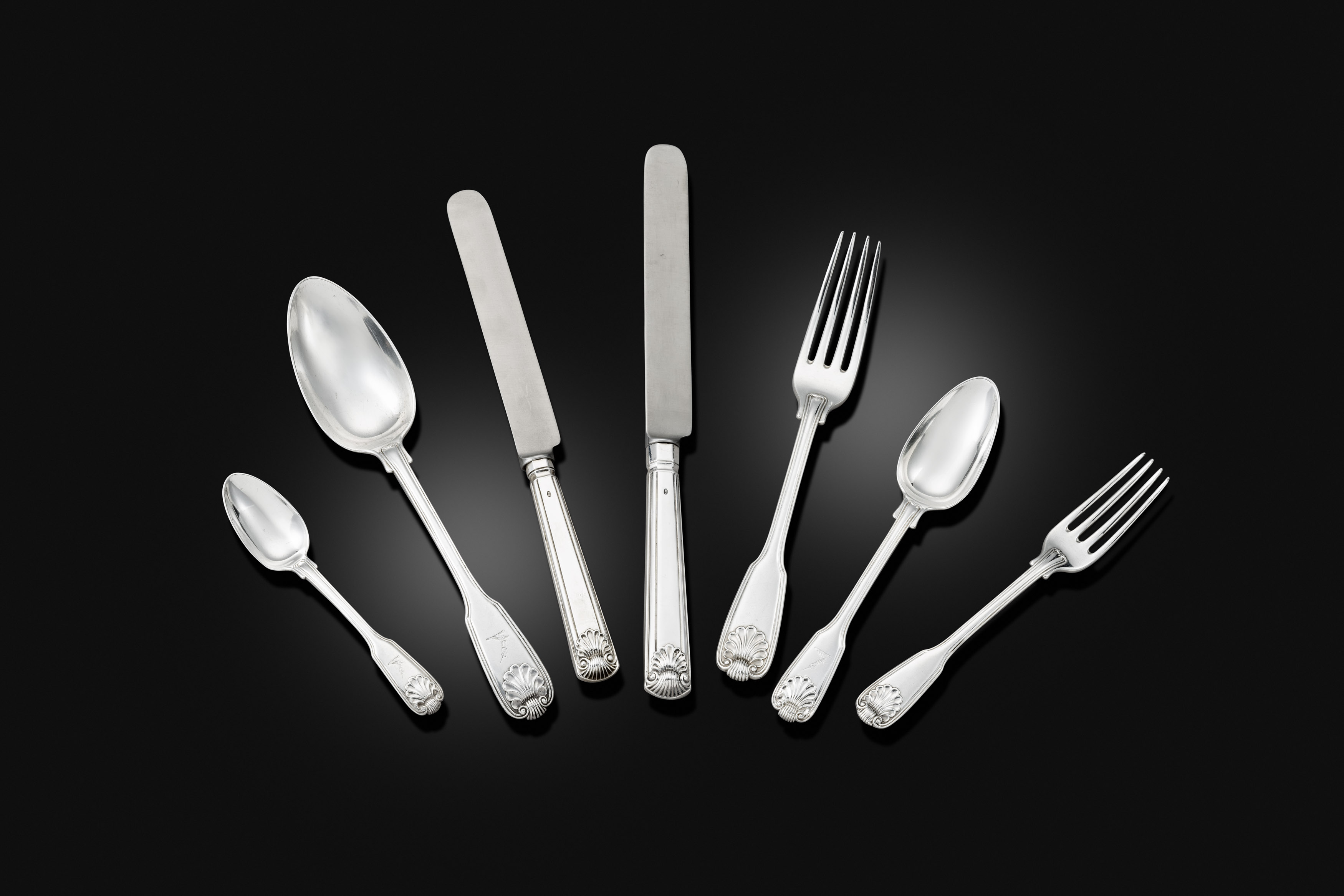 A George III Fiddle, Thread & Shell Cutlery Service