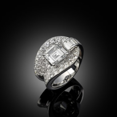 A 1940s diamond ring