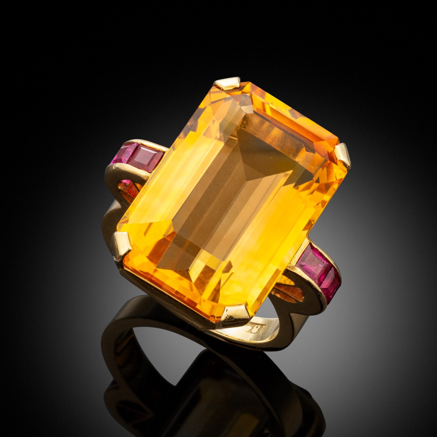 A 1940s citrine cocktail ring