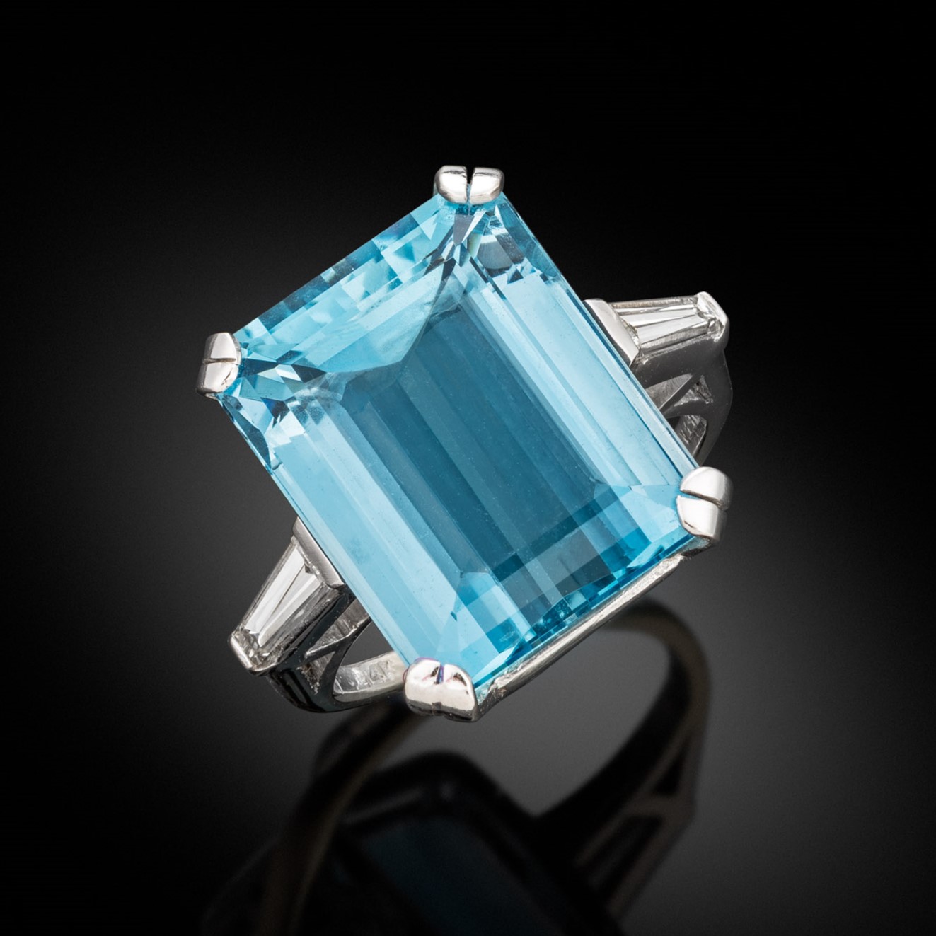 A mid-century aquamarine ring