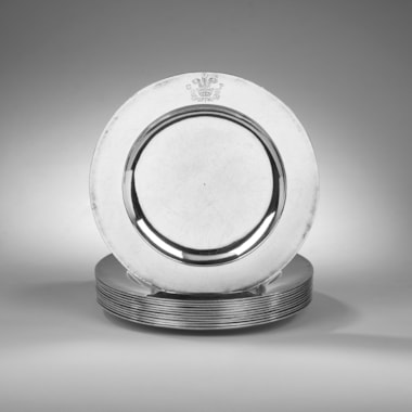 A Set of Twelve Royal Dinner Plates