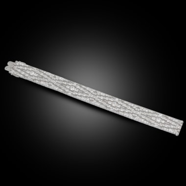 A fine petit point-style diamond bracelet