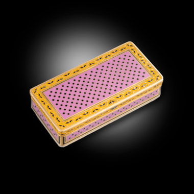 A two-colour gold and enamel snuff box