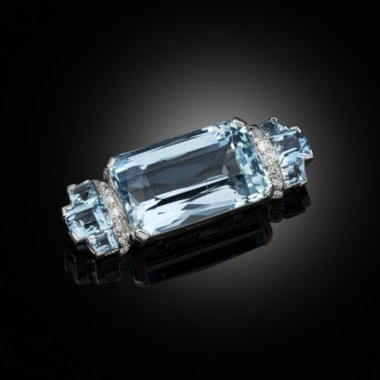 An 1920s Aquarmarine and diamond brooch