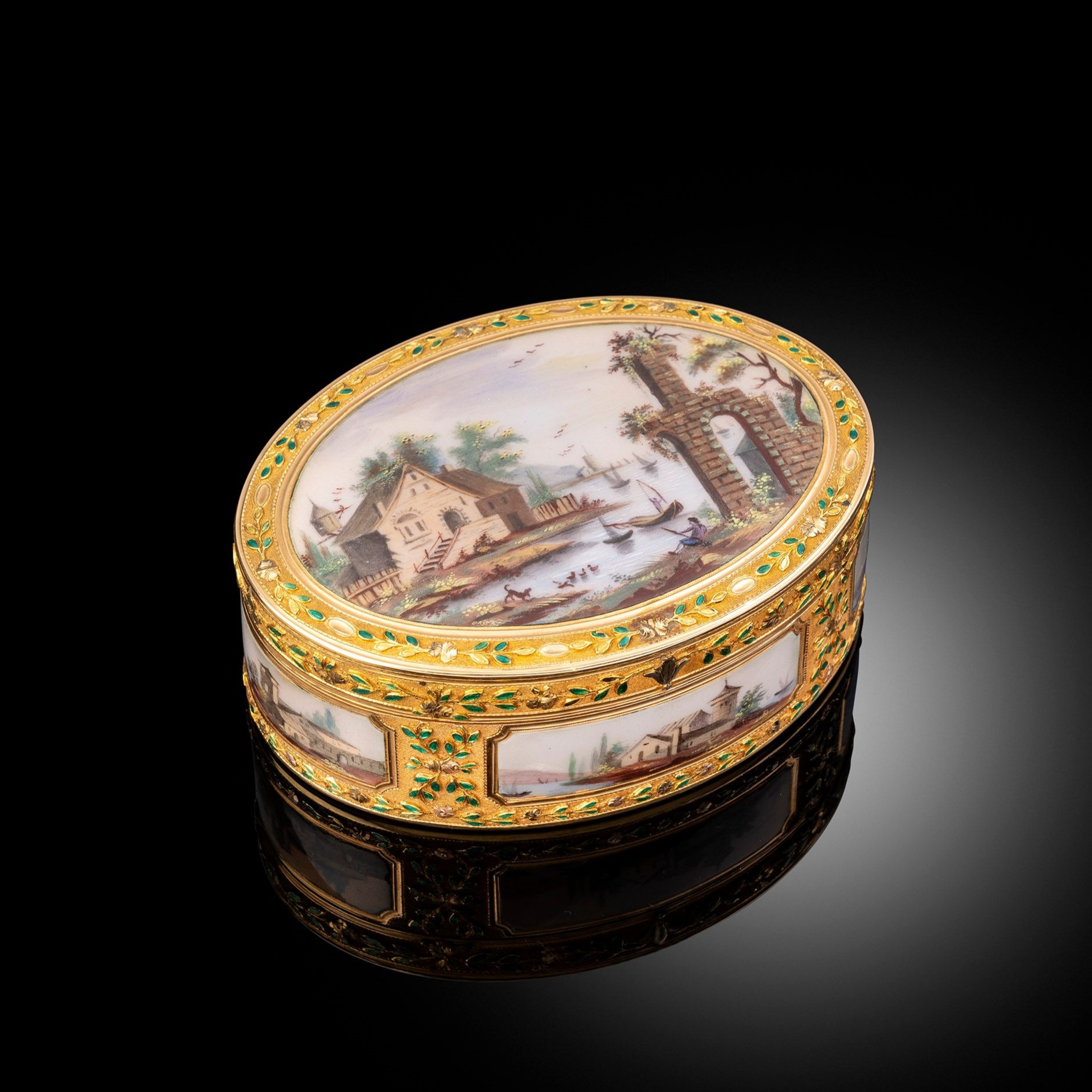 A gold and enamel snuff box, probably Geneva, circa 1785/90