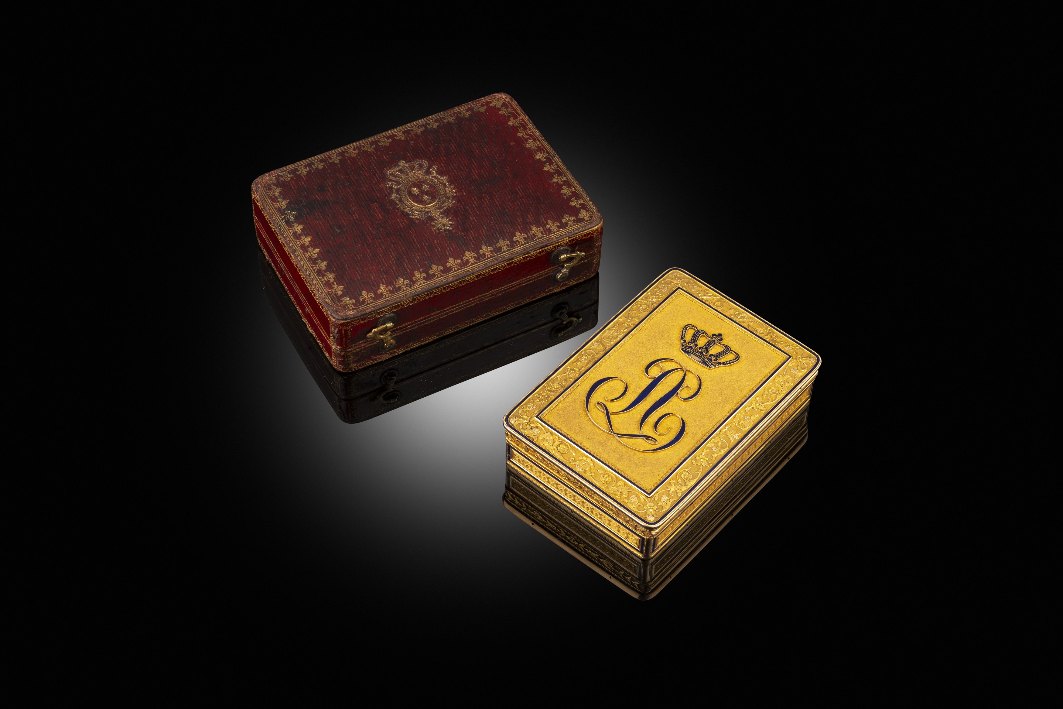 A French 19th Century Gold & Enamel Royal Presentation Snuff Box