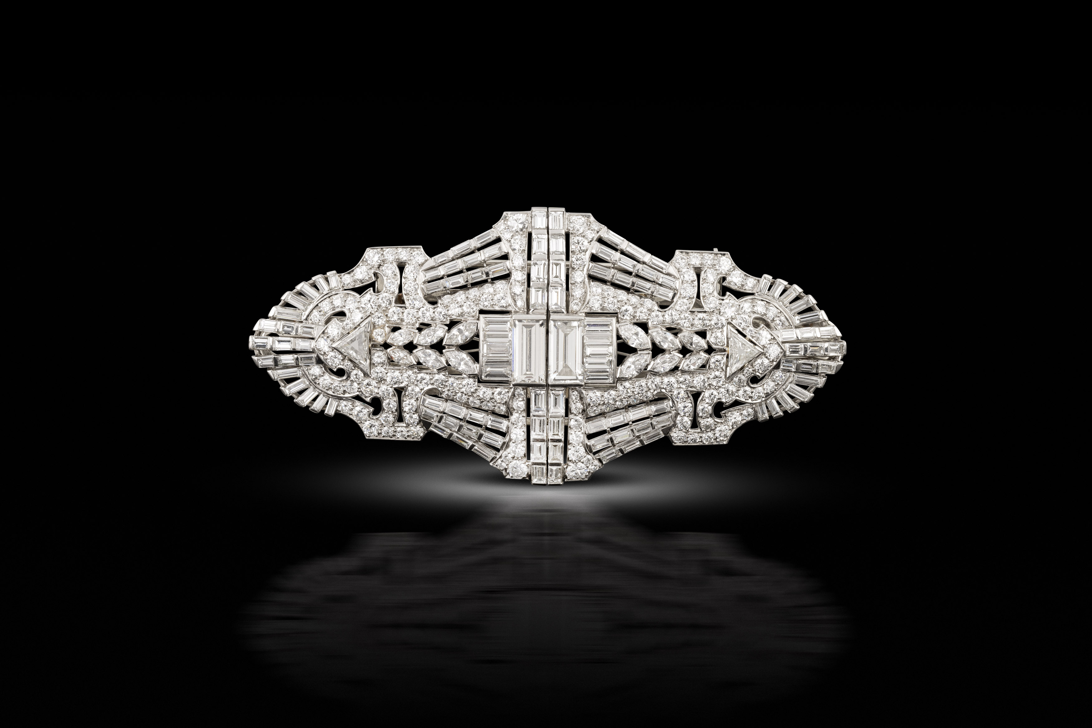 A diamond double clip brooch, circa 1925